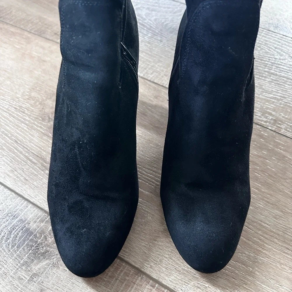 Elegant Black Over the Knee Boots - Picture 4 of 7